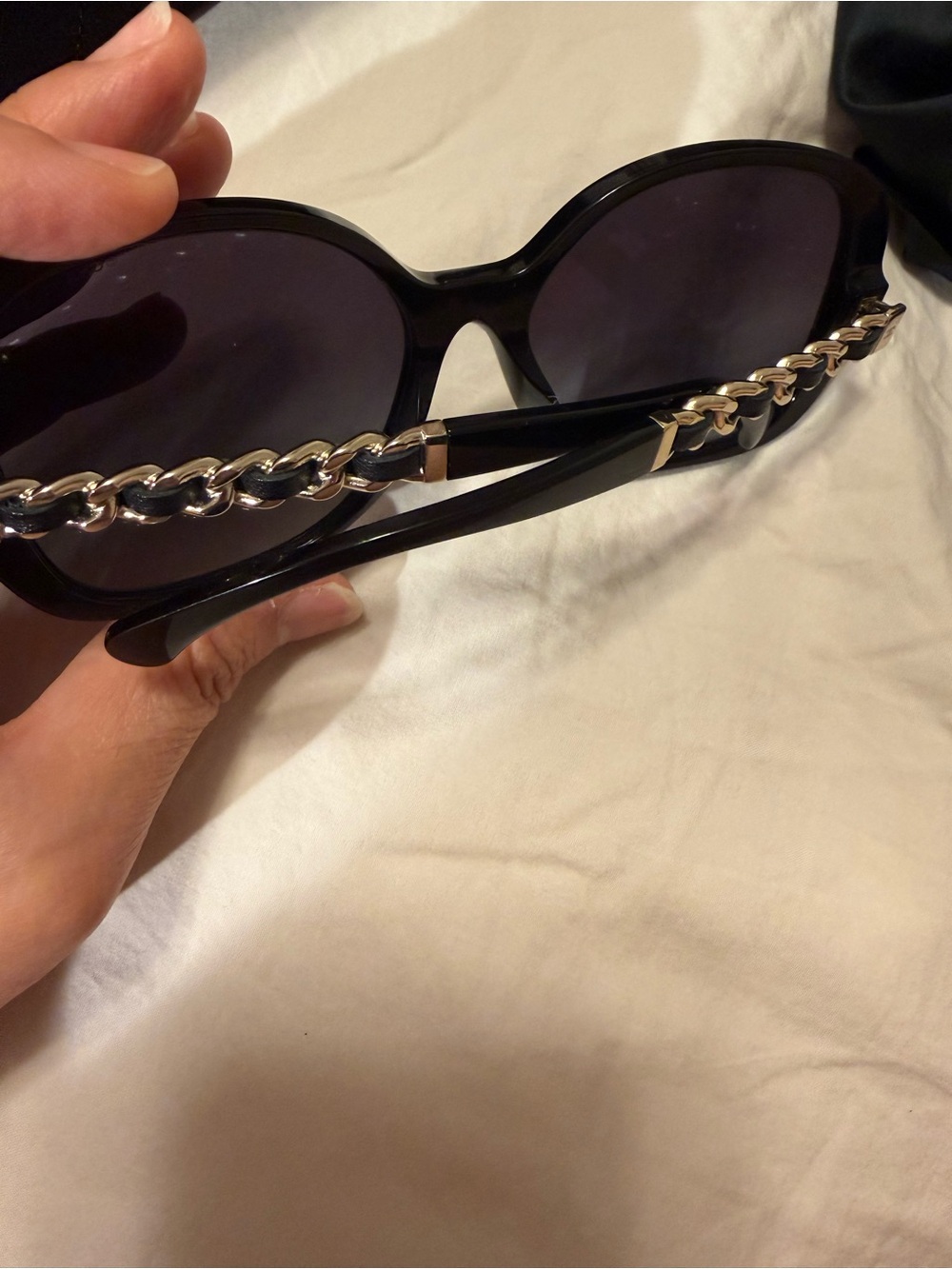 Used excellent condition ChanelBlack Oversized Square Sunglasses w/ Quilted Case - Picture 6 of 6